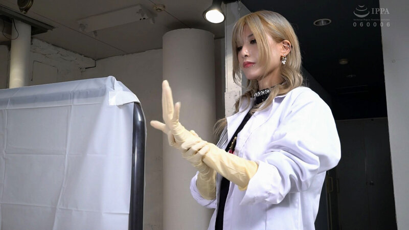 〈アナル〉 ワイセツ女医の非正統的なアナル・フィスト治療 Mii 〈F...