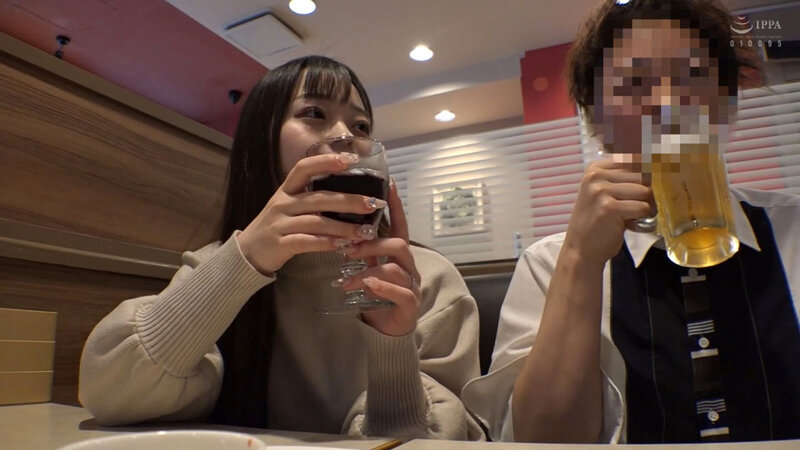 ＜素人＞ 色白・モチ肌・F乳マジ天使りなさん（24歳）池袋妻とご奉仕型...