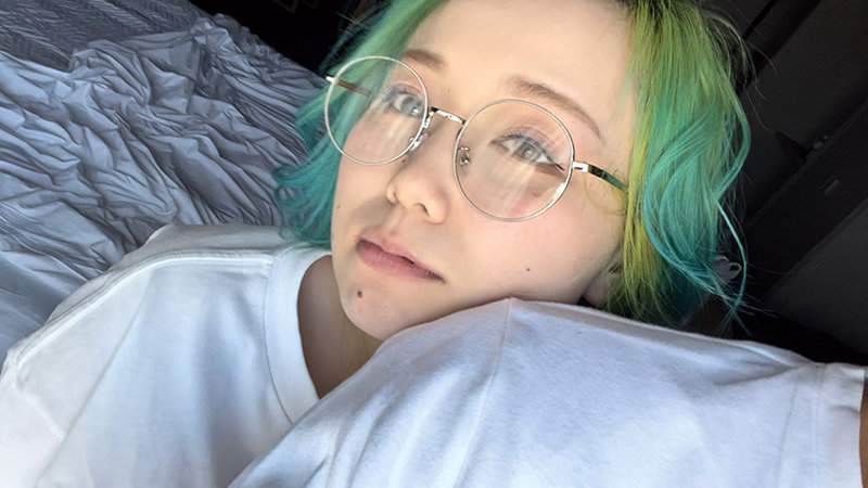 ＜素人＞ （胸が異様にでかい）「ホスぐるちゃん」と乳モミ0円デート。生...