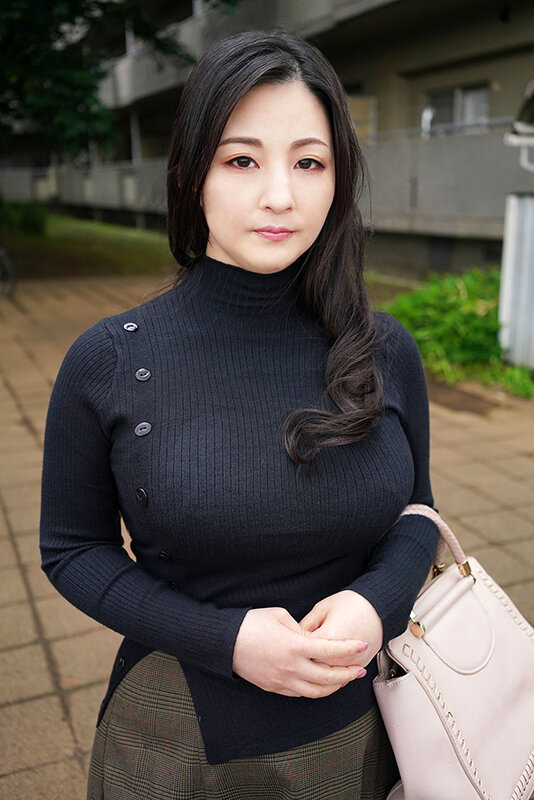 ＜素人＞ 子供を産んだにも関わらず、奇跡の超A5ランク極上ボディの神乳...