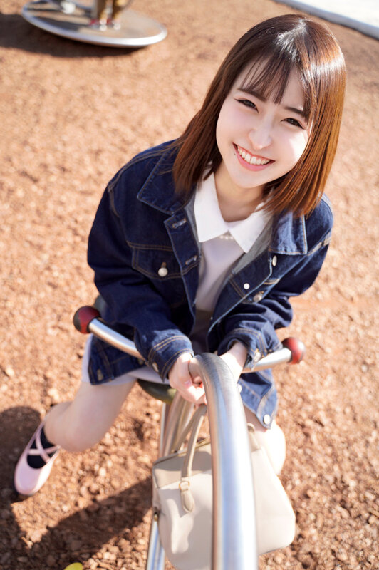 ＜素人＞ 素人女子大生【限定】ひなのちゃん20歳 かわいい声を武器に声...