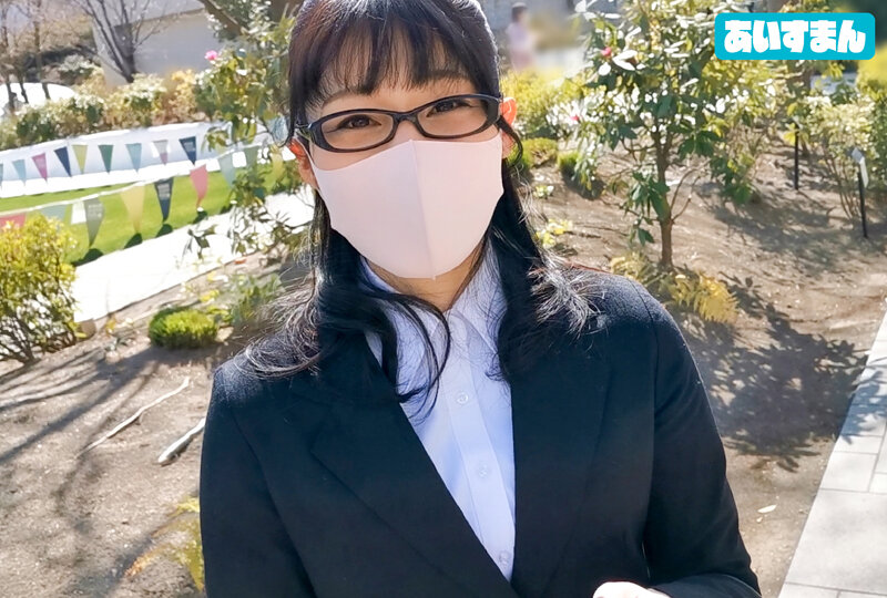 ＜素人＞ 上司とセフレの言うことは絶対厳守クッソ真面目 メガネで地味で...