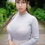 ＜素人＞ ムッツリ地味公務員はあどけない顔とのギャップがエモすぎる神乳ボインのくびれ爆エロボディ。念願の人生2度目のSEXに発狂エビぞり懇願チ●ポ堕ち！！ 『FANZA』