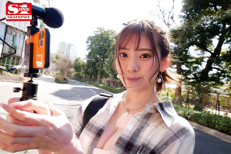 ＜素人＞ こんな綺麗なお姉さんがドMな僕をめちゃくちゃ射精させるため我...