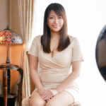 ＜素人＞ 本物素人妻AV Debut！！競泳水着が似合いすぎる現役保育士妻はKカップ100センチの爆乳エロボディ 日比野暖 『FANZA』