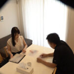 ＜素人＞ 【盗撮】打合せそっちのけで昼間から生ハメSEXをしてしまう新人不動産会社の女の枕営業を盗撮。仕事に精を出すどころか精子を出させてしっかり契約を結ばせるスゴテクSEX2連戦【流出××】 『FANZA』