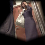 ＜素人＞ 【盗撮】出張メンエスの裏オプション事情を盗撮。疲れ切ったリーマンの身体と性欲の両方を癒すスレンダー美人の積極的なご奉仕に思わずフル勃起した肉棒はそのまま中出しSEXへと誘われてしまった…。【流出××】 『FANZA』