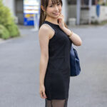 ＜素人＞ 夏休みにお金を使い過ぎて金欠でウブな女子大生をガチナンパ！カメラの前であなたの恥ずかしさの限界を賞金と引き換えに見せてくれませんか？公開オナニーと公開ディープキスで火がついたおま○こは電マの気持ちよさに耐えきれず何度も潮を吹いてしまう！ 『FANZA』