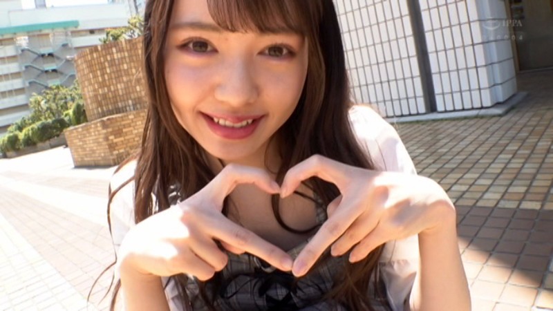 ＜素人＞ ガチ元アイドルがエロすぎる！！とびっこ・トイレフェラ・口内射...