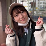 ＜素人＞ タンポポみたいに飛んでいきそうなくらい軽いふわふわま○こちゃん（いろじろ） と美乳揉み放題カラオケセクパ 『FANZA』