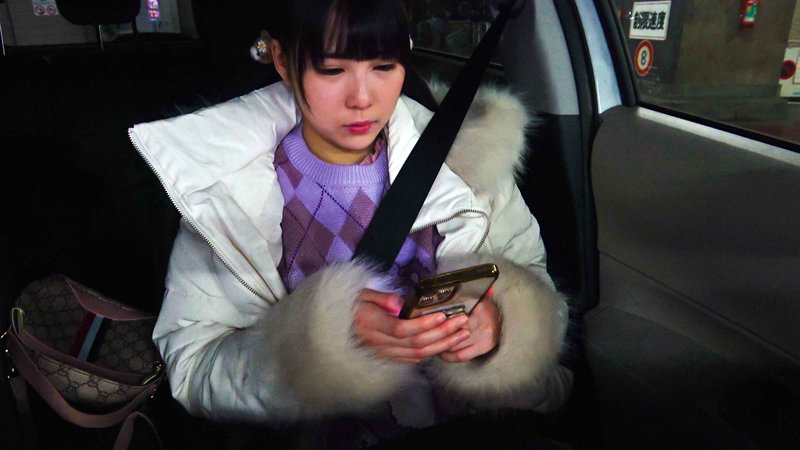 ＜素人＞ フェラドールななみちゃんと着せ替えお人形さんごっこ 数珠繋ぎ...