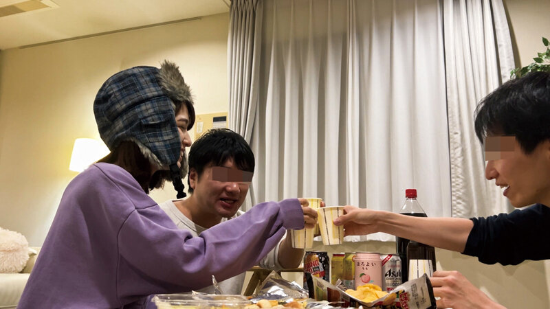 ＜素人＞ ぺろぺろシャブシャブじゅっぽじゅぽ！新歓コンパのフェラティオ...