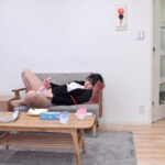 ＜素人＞ 僕のお姉ちゃんが裸族なのはまだ許せるとして、ところかまわずオナニーするので大変困っています。 『FANZA』