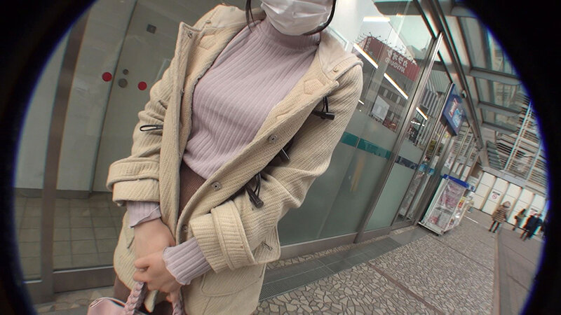 ＜素人＞ 素人妻ナンパ企画！ 超早漏に悩む童貞くんの暴発改善のお手伝い...