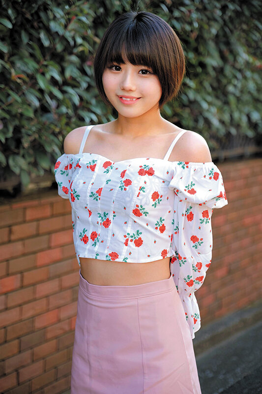 ＜素人＞ 素人女子大生ガチナンパ！うぶな美少女に生まれて初めての女性向...