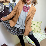 ＜素人＞ 【グラドル級最強おっぱい】Hcup童顔爆乳娘 先輩に仕込まれたジュポフェラで学費を貯めるGAL 開発済み肉厚スジマ●コにおじさん生チ●ポで高速ピストン！！濃厚射精に膣放心 『FANZA』