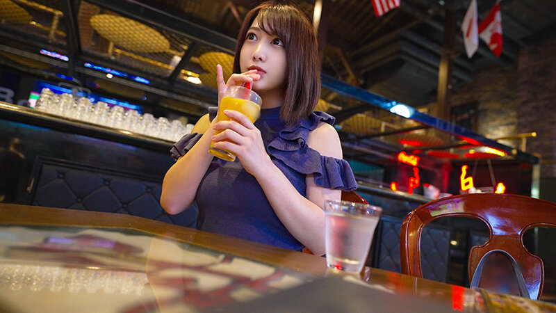 ＜素人＞ 素人大学生【限定】メス穴を謳歌するGcup巨乳女子アナ系JD...