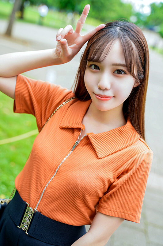 ＜素人＞ 素人女子大生【限定】ももちゃん20歳地下アイドルグループの人...