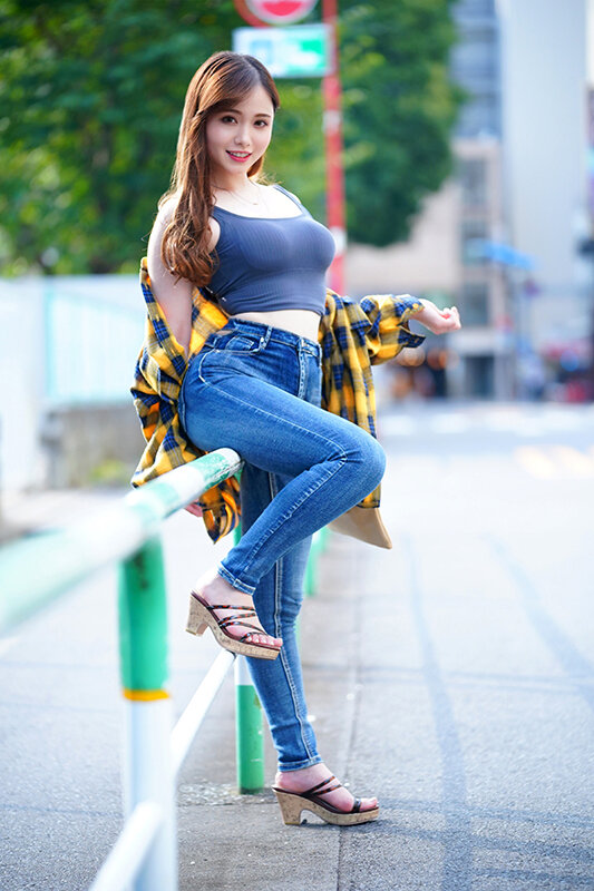 ＜素人＞ 【プリケツ最高！！】埼玉の子持ちギャル妻ちゃん27歳 ドチャ...