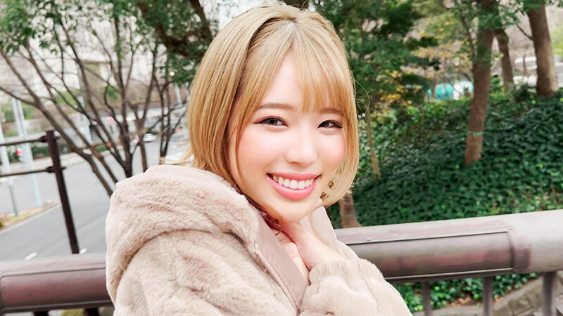 ＜素人＞ 【快感中毒】新婚ギャル妻25歳。ジムトレーナーの筋肉ファック...
