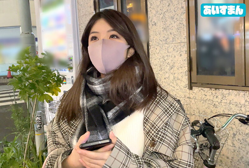 ＜素人＞ 【プリップリ桃尻！】飲み足りない24歳美人美容師ちゃんをナン...