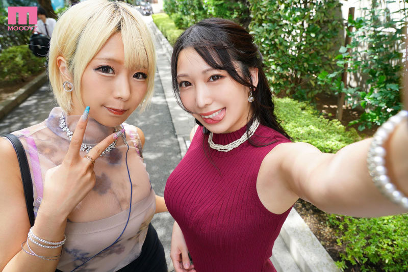 ＜素人＞ M男クン家にデカ尻ギャルGOGOデリバリー！「W巨尻プレス杭...