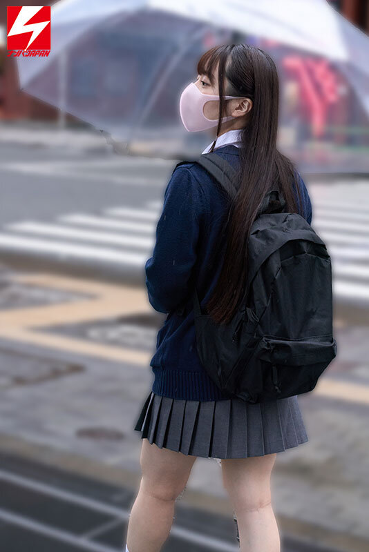 ＜素人＞ 睡姦サークル白昼夢制服女子4人無許可中出しBEST 『FAN...