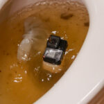 ＜素人＞ 咲良さんのウンコ・小便・オナラ・浣腸汁 『FANZA』