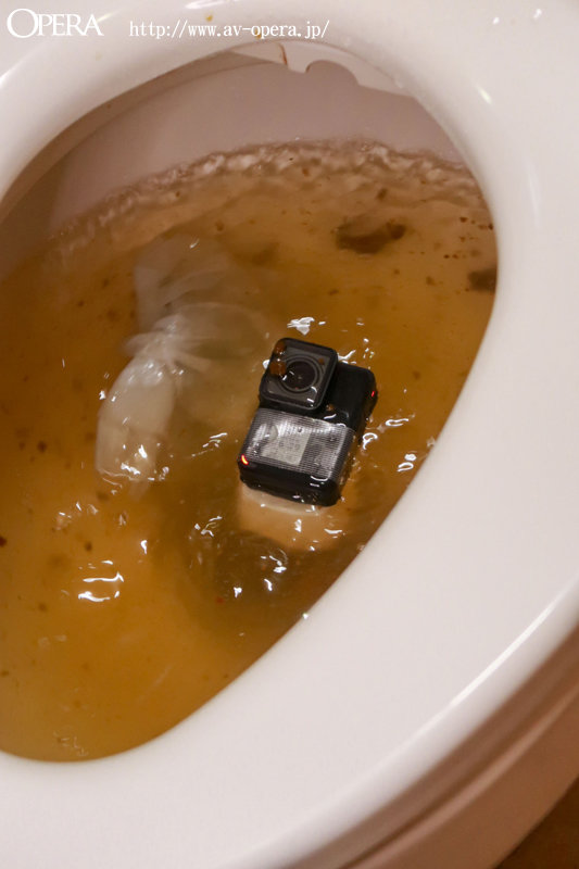 ＜素人＞ 咲良さんのウンコ・小便・オナラ・浣腸汁 『FANZA』