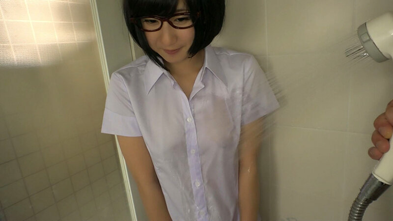 ＜素人＞ 顔の割にスケベすぎん？地味で巨乳。ドMで敏感。プリプリの尻。...