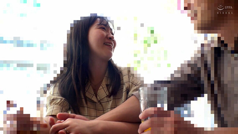 ＜素人＞ 照れ笑いが愛らしい恥ずかしがり屋さん ひまりさん（26歳）ム...