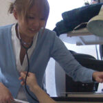 ＜素人＞ ナースに勃起チ○ポ見せて射精介助を頼むと、どんな結末が…！？4時間 『FANZA』