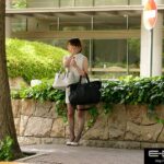 ＜素人＞ 自粛明け（2020年6月撮影）の禁欲スケベ巨乳お姉さんと絶倫素人男性の性欲爆発∞生中出し 若宮はずき 『FANZA』