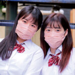 ＜素人＞ オジサンの事を見下している生意気な塩対応P活少女達を理解らせWレ×プ デカチン制裁された二人組×2 『FANZA』