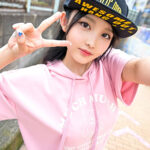 ＜素人＞ クラスでは大人しい陰キャ文系女子は実はかなりの肉食系！？サークルメンバーだけじゃ飽き足らずマチアプでさらにSEX相手探してるムッツリスケベの性に爛れたハメ撮り映像流出 『FANZA』