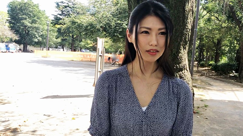 ＜素人＞ 両手も呑み込むWアナルフィスト 尻の穴でアへ顔で悶絶する究極...