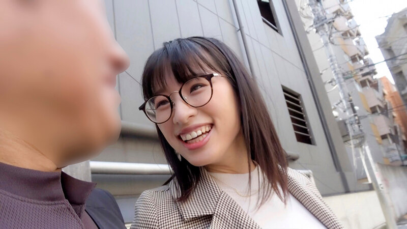 ＜素人＞ 素人セフレドキュメント 何度パイズリされても飽きない超絶爆乳...