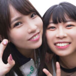 ＜素人＞ お前らチ○ポ洗って待っとけよ！ M男クンの自宅にいきなり家凸！ W小悪魔SEXデリバリー！！ 佐野なつ 枢木あおい 『FANZA』