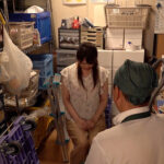 ＜素人＞ 万引き スーパーの人妻たち ●刺激に弱すぎる敏感ドM妻 ●デカ乳むっちりなエロ美人妻 ●強引に責められイク変態妻 『FANZA』