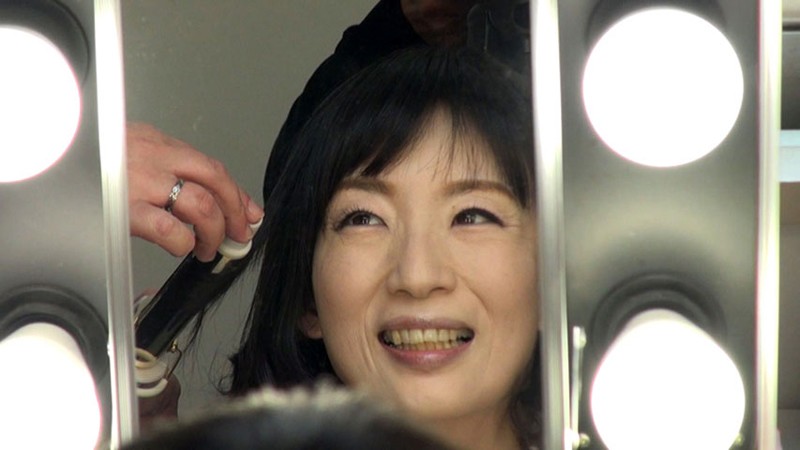 ＜素人＞ 四十路、処女 ほのさん（40） 『FANZA』