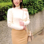 ＜素人＞ 清楚で綺麗な若妻まこさん＆めるさん「童貞君の包茎ち○ぽの皮を剥いて洗ってもらえませんか！？」母性たっぷりち○ぽを泡洗い！ズル剥けた童貞ち○ぽに赤面発情！そのまま優しく筆下ろしSEX！ 『FANZA』