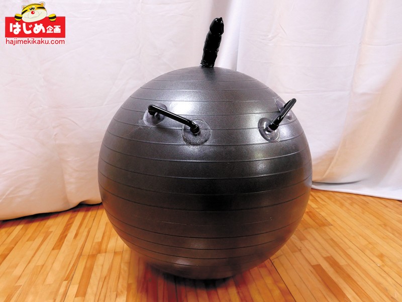 ＜素人＞ 奥まで挿さる快感に耐え進め！！超固ディルドボールバウンドレー...