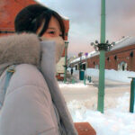 ＜素人＞ 隠匿スケベ女子2名確保「クール女子装ってますけど毎日エロ妄想しかしてないマ●コです」 ～ポケット突っ込みコソオナ書道師範痴女まいな/ツンデレヤンキーは「ごめんなさい」イキ連呼オナホM女もも 『FANZA』