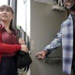 ＜素人＞ 素人妻が一般黒人留学生の自宅にコンドームを1つ渡され一泊 今度こそゴム姦で帰るはずが黒いデカチンが気持ちよすぎて結局中出しを許してしまうスケベ妻 みほさん31歳 『FANZA』