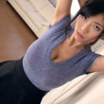 ＜素人＞ 完全独占！ Mカップ19才デビュー！ 100万人に1人の超乳ボディ！ 初めまして、MOMOです。 B106（M65） W58 H85 / BomBom Cherry 『FANZA』