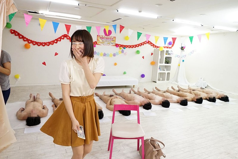 ＜素人＞ 一般男女モニタリングAV またがり腰振りヌキまくり！！素人女...