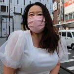 ＜素人＞ ＃素人熟女ハメ撮り ＃生中出し マッチングアプリで知り合った推定Hカップの豊満人妻が案外ウブなので弄り攻め倒してドスケベな本性を炙り出した！ 豊永映美 『FANZA』