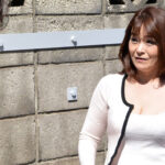 ＜素人＞ 五十路ナンパ 最近、旦那とのSEXがご無沙汰な奥さんに声掛け→即攻口説き背徳エッチ生撮り4時間 『FANZA』