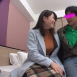 ＜素人＞ 旦那の前で他人棒NTR。夫しか知らないJ-cup爆乳妻・紗智子は勿論拒否するが…？ 『FANZA』