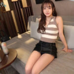 ＜素人＞ 【アイドル級激かわキャバ嬢】男を興奮させる距離感と天真爛漫な笑顔に沼る！ハメ撮り好きなあざと可愛い女子大生と2人っきりのラブラブSEX！！かわいい美尻と綺麗なパイパンおま●こに超絶ピストン！！朝までハメまくりの4発射！！【性癖、ハメ撮り】【もあ】 若月もあ 『FANZA』